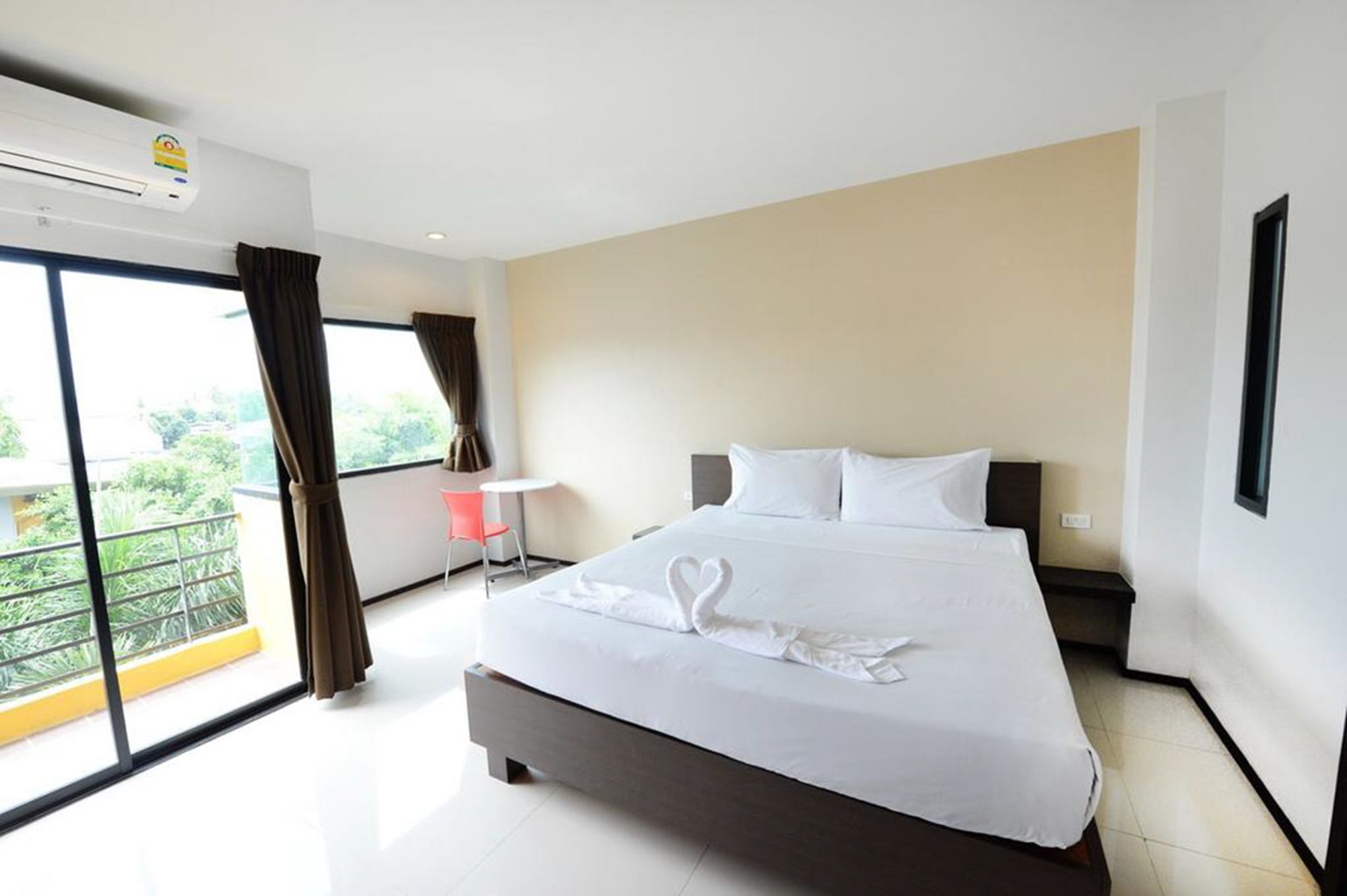 Paradise Resort Ban Nong Pla Lai Dış mekan fotoğraf